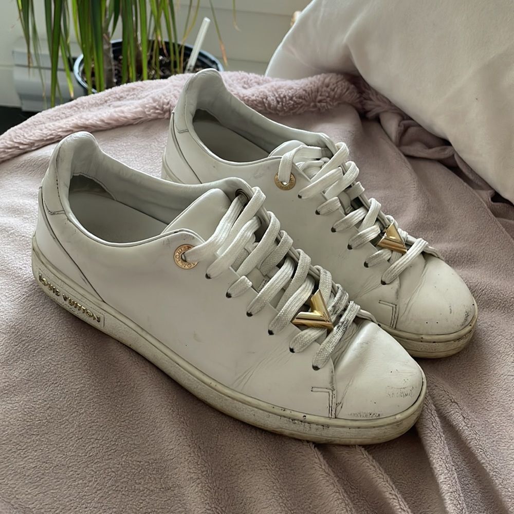 LOUIS VUITTON | Front Row Leather Sneakers - Picture 2 of 16